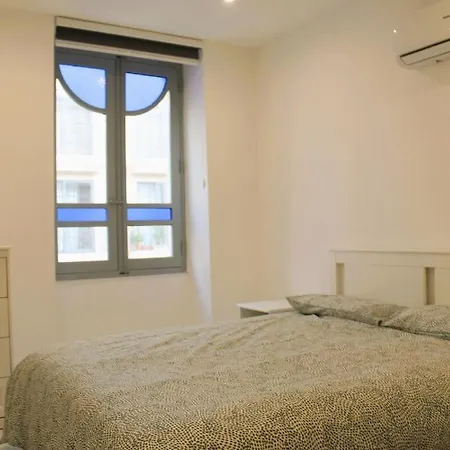 Brooklyn Apartment *
