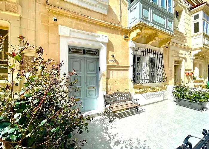 Brooklyn Apartment *